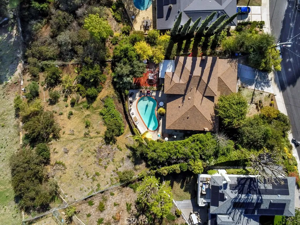 4522 Conchita, Tarzana, California 91356 home-pic-34