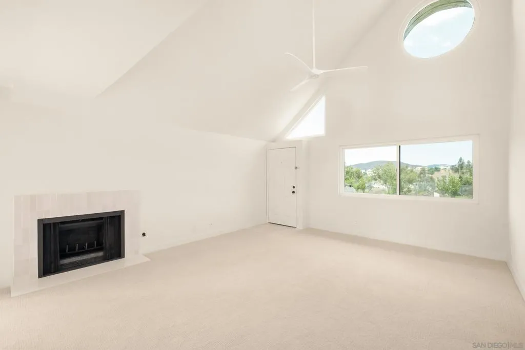 17925 Caminito Pinero 270, San Diego, California 92128 home-pic-2