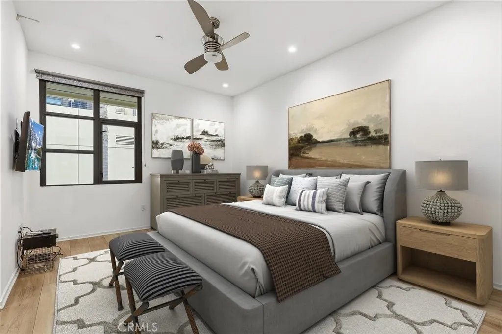 133 The Promenade N 118, Long Beach, California 90802 home-pic-14