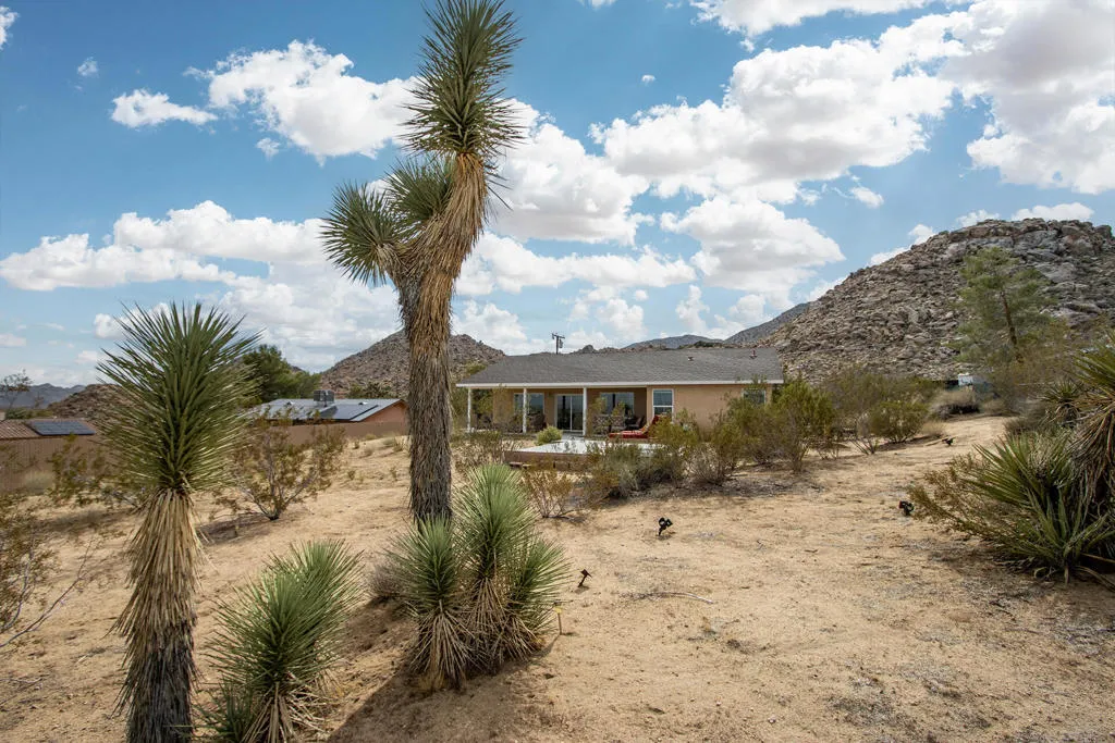 61148 Prescott Trail, Joshua Tree, California 92252 home-pic-0