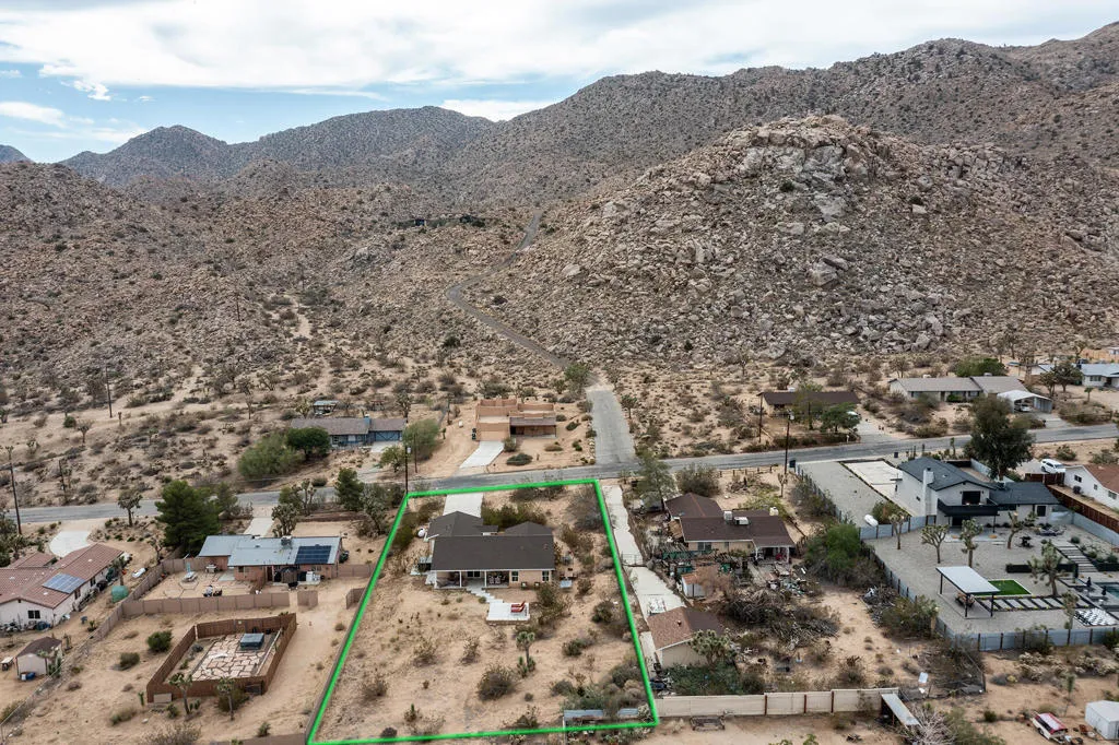 61148 Prescott Trail, Joshua Tree, California 92252 home-pic-8