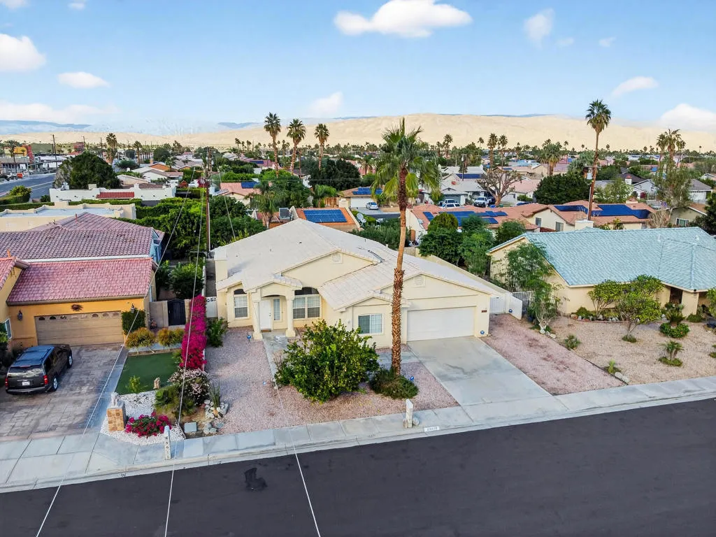 69020 San Susanna Avenue, Cathedral City, California 92234 home-pic-33