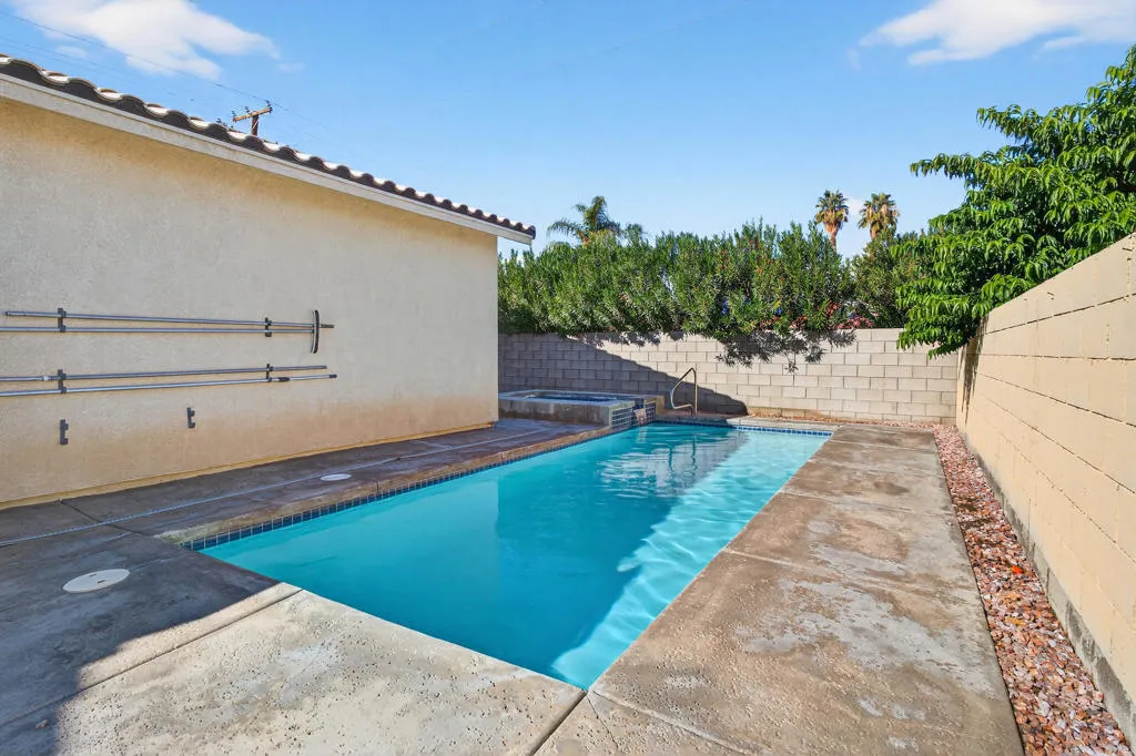 69020 San Susanna Avenue, Cathedral City, California 92234 home-pic-30