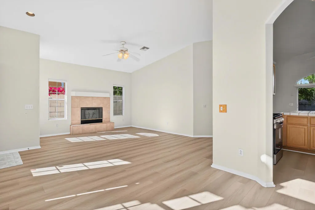 69020 San Susanna Avenue, Cathedral City, California 92234 home-pic-5