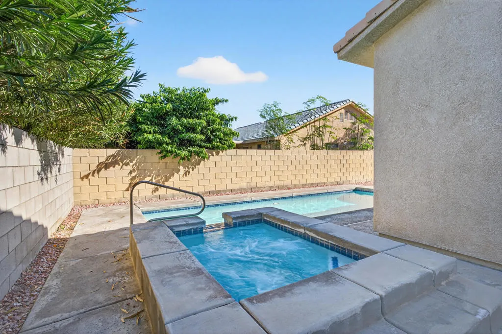 69020 San Susanna Avenue, Cathedral City, California 92234 home-pic-28