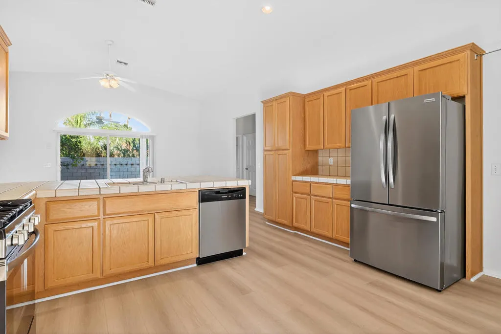 69020 San Susanna Avenue, Cathedral City, California 92234 home-pic-6