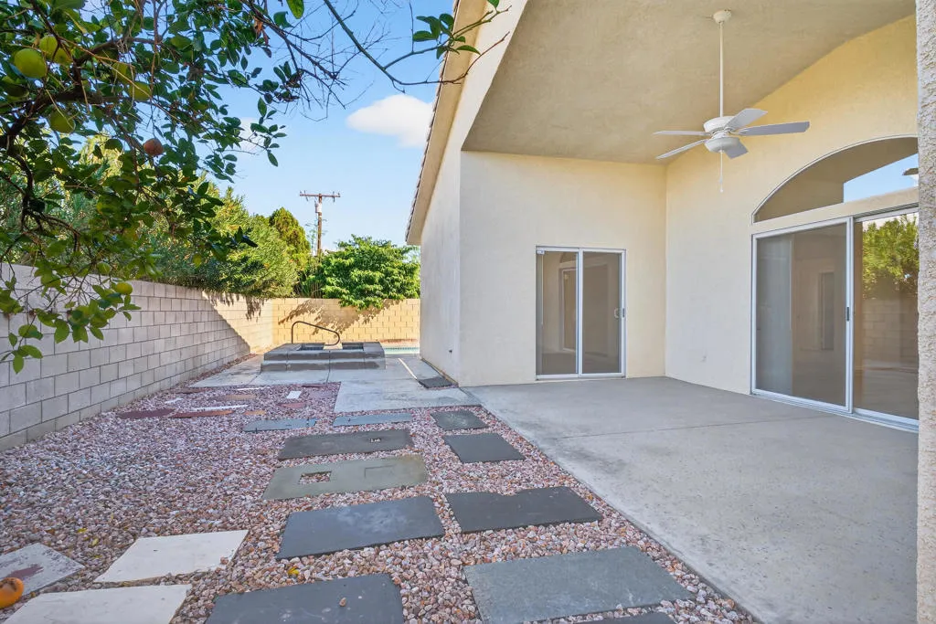 69020 San Susanna Avenue, Cathedral City, California 92234 home-pic-27