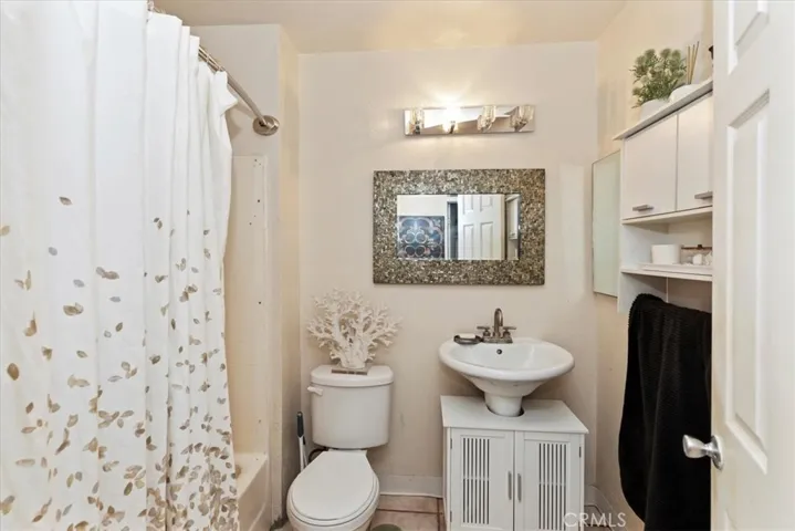 156 S Loretta, Rialto, California 92376