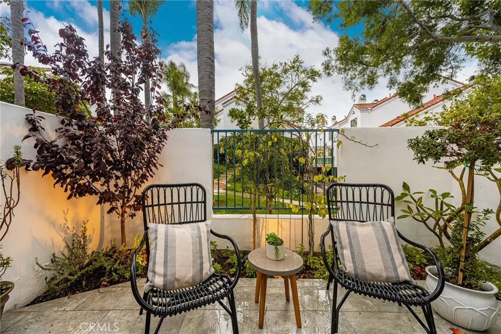 19451 Pompano 104, Huntington Beach, California 92648 home-pic-4