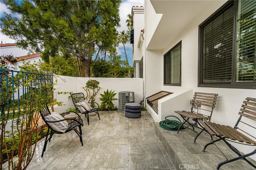 19451 Pompano 104, Huntington Beach, California 92648 home-pic-3