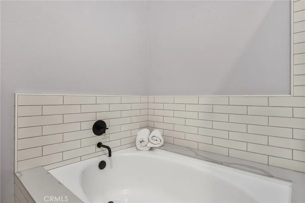 19451 Pompano 104, Huntington Beach, California 92648 home-pic-43
