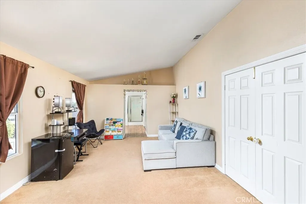 22890 Timber, Wildomar, California 92595 home-pic-17