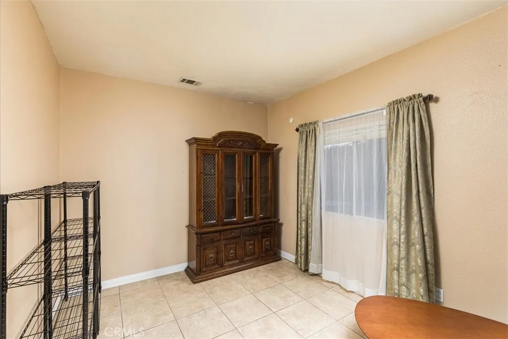 22890 Timber, Wildomar, California 92595 home-pic-9