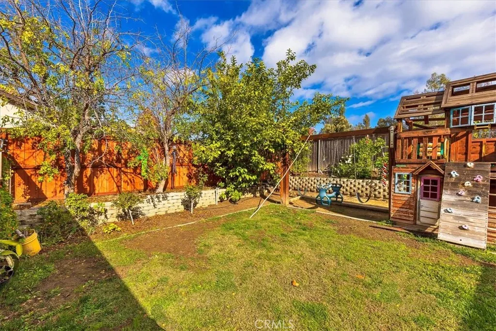 22890 Timber, Wildomar, California 92595 home-pic-34