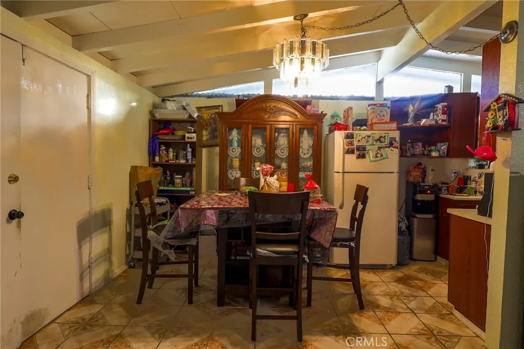2310 S Olive, Santa Ana, California 92707 home-pic-2