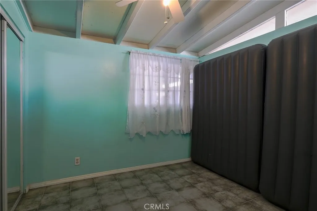 2310 S Olive, Santa Ana, California 92707 home-pic-6