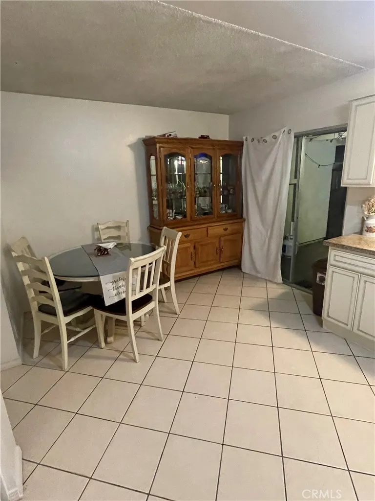 1300 Friedrich Lane B, Oxnard, California 93033 home-pic-5