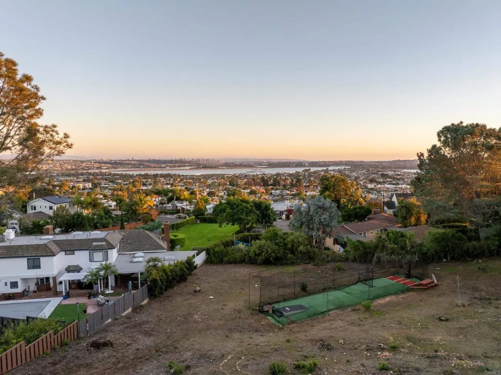 1645 Los Altos, San Diego, California 92109 home-pic-10