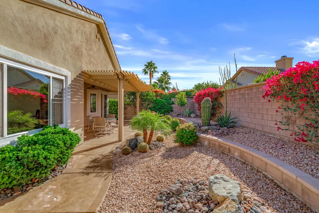 35401 Staccato Street, Palm Desert, California 92211 home-pic-36