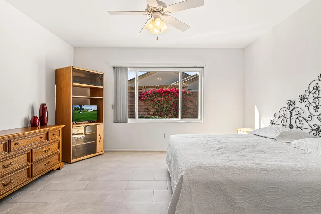 35401 Staccato Street, Palm Desert, California 92211 home-pic-19