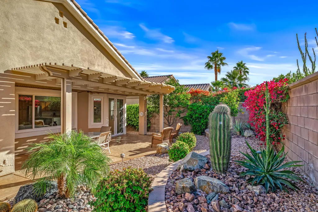 35401 Staccato Street, Palm Desert, California 92211 home-pic-38