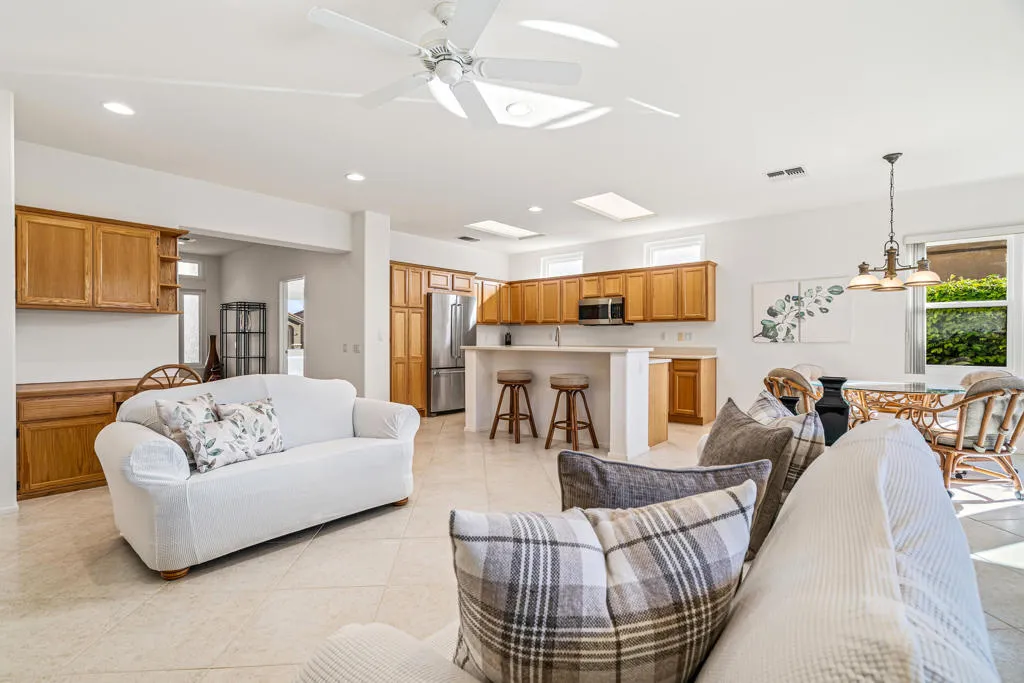 35401 Staccato Street, Palm Desert, California 92211 home-pic-9