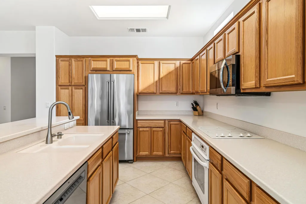 35401 Staccato Street, Palm Desert, California 92211 home-pic-12