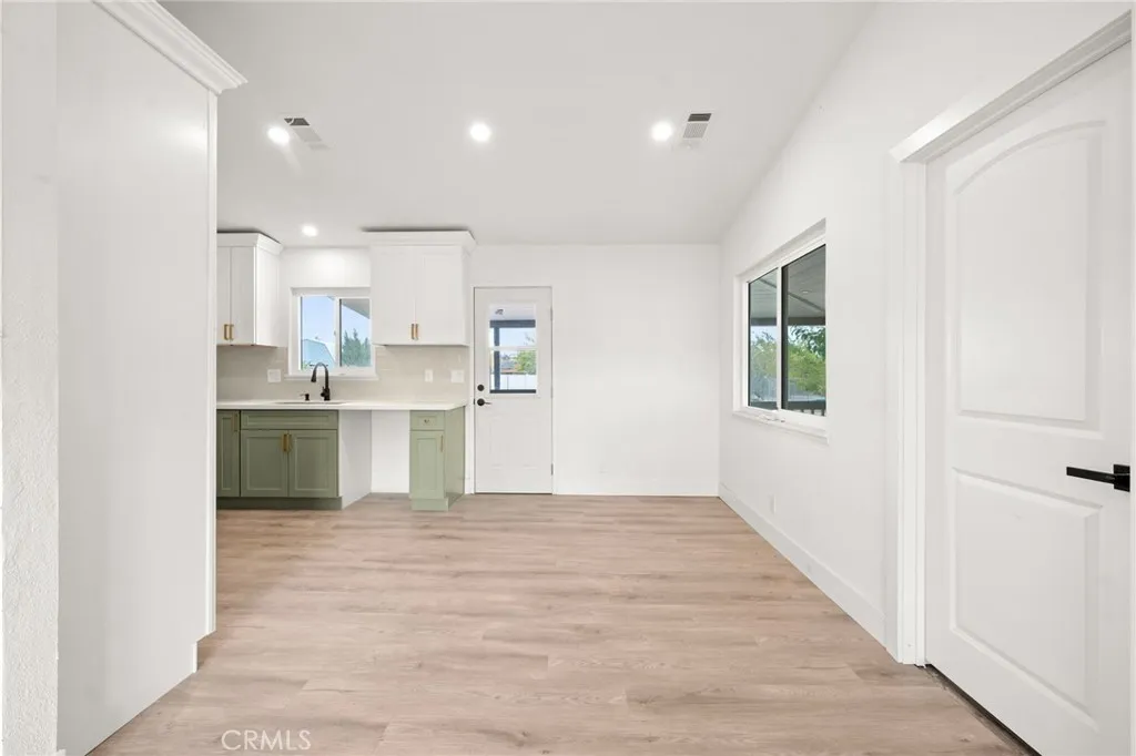 15512 Pahute, Victorville, California 92395 home-pic-23