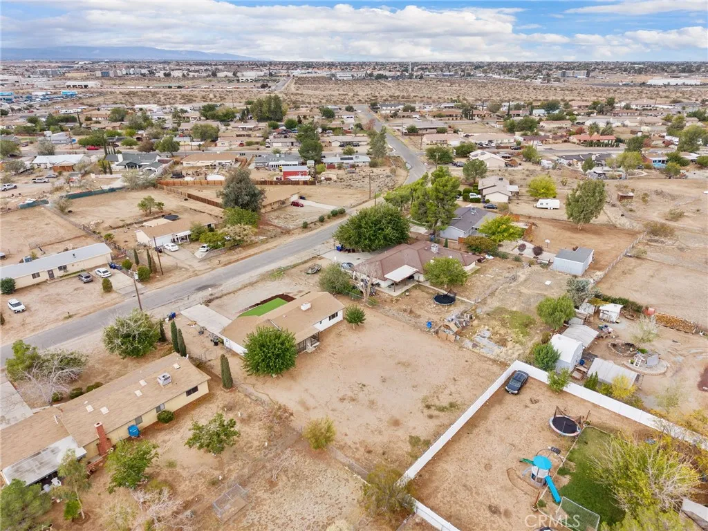 15512 Pahute, Victorville, California 92395 home-pic-29