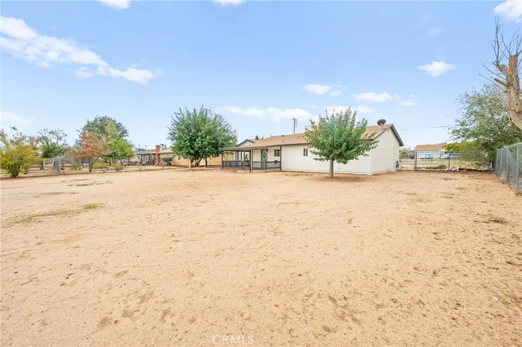 15512 Pahute, Victorville, California 92395 home-pic-32