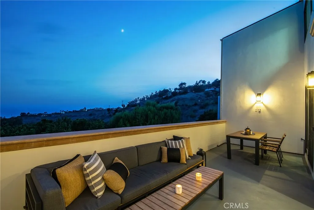 26616 Ocean View Drive, Malibu, California 90265 home-pic-56