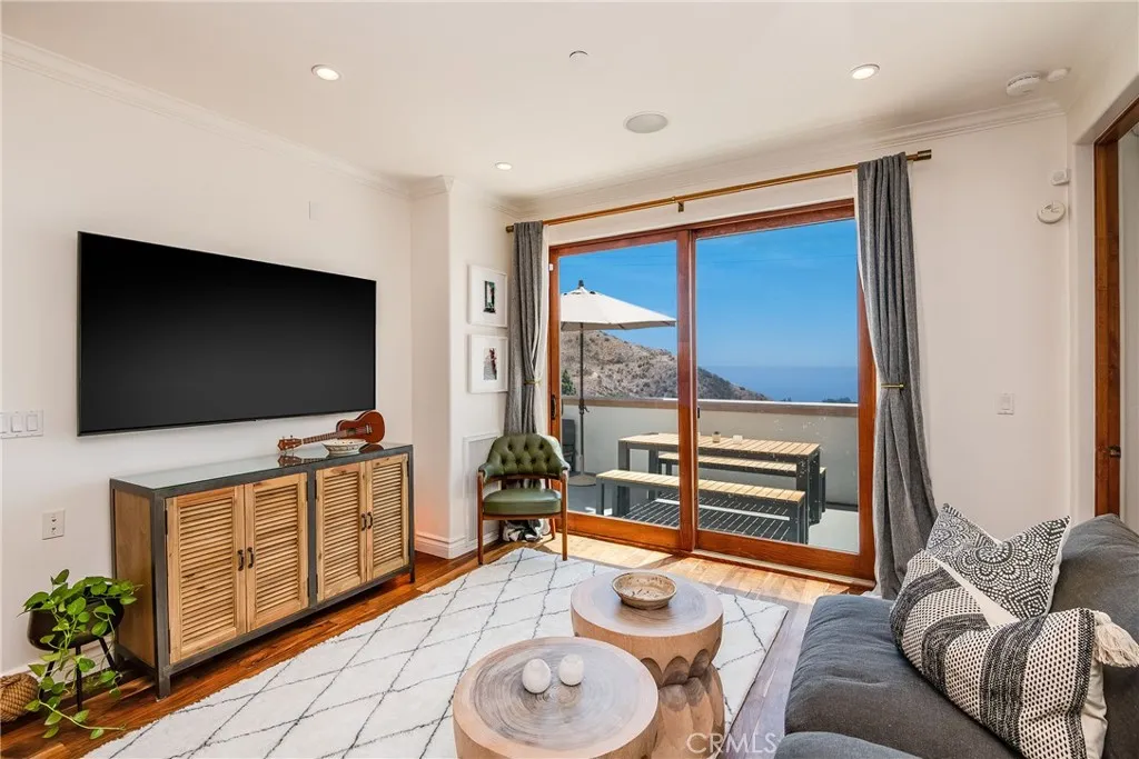 26616 Ocean View Drive, Malibu, California 90265 home-pic-15