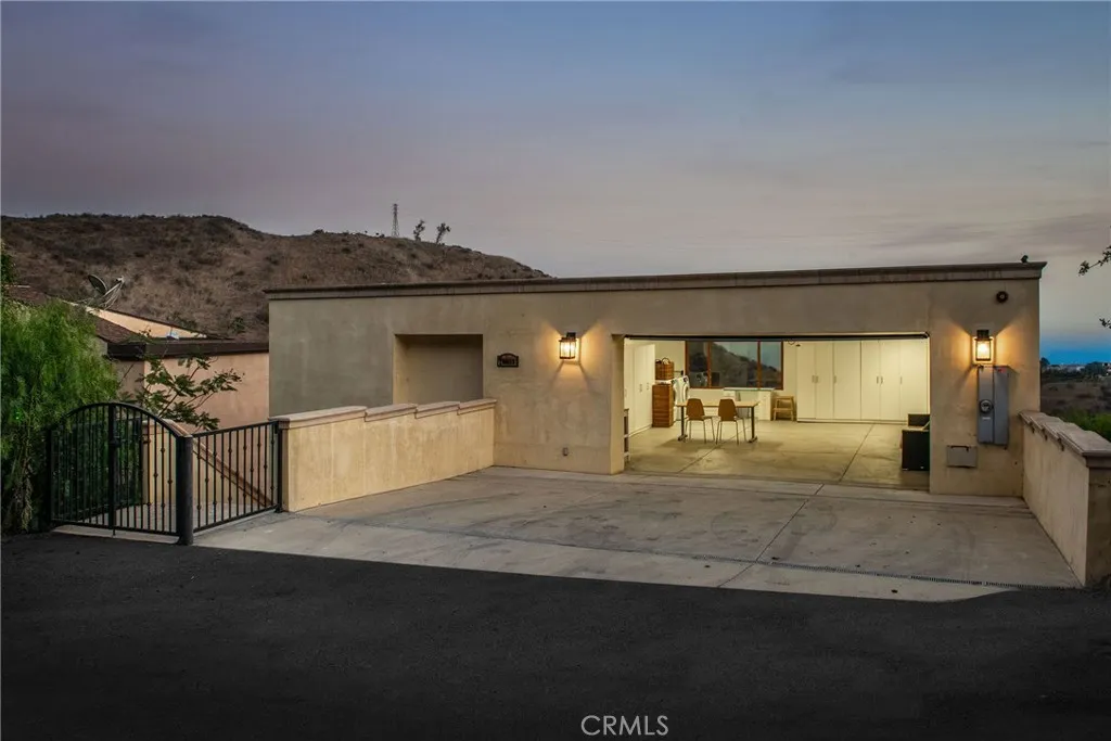 26616 Ocean View Drive, Malibu, California 90265 home-pic-46