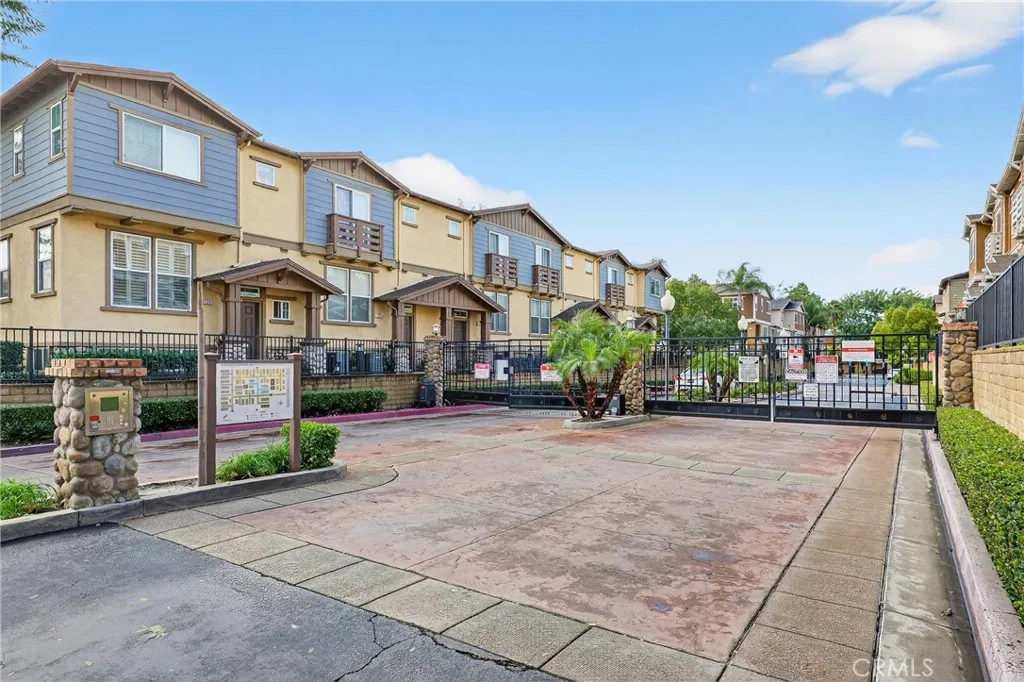 1960 Annandale Way, Pomona, California 91767 home-pic-44