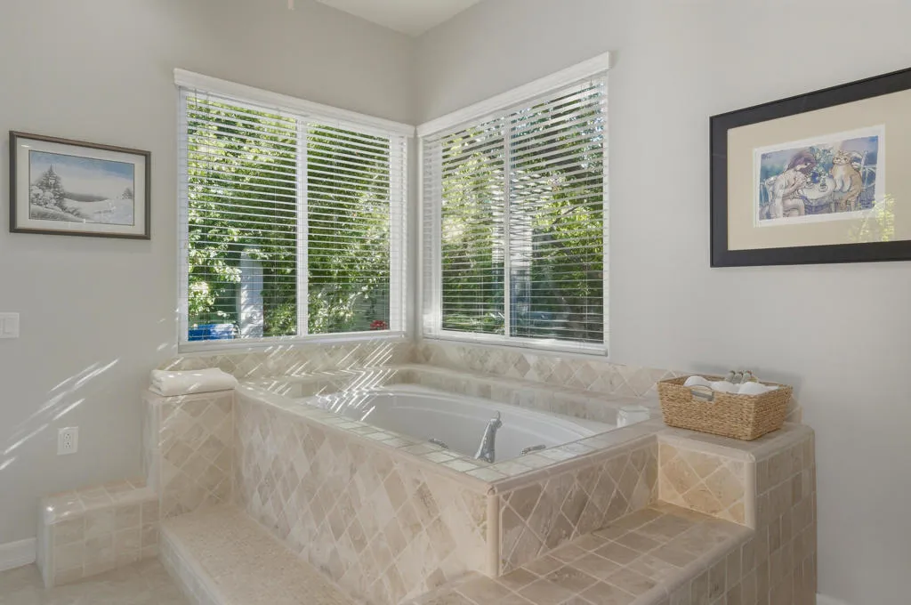 56 Oakmont Drive, Rancho Mirage, California 92270 home-pic-21