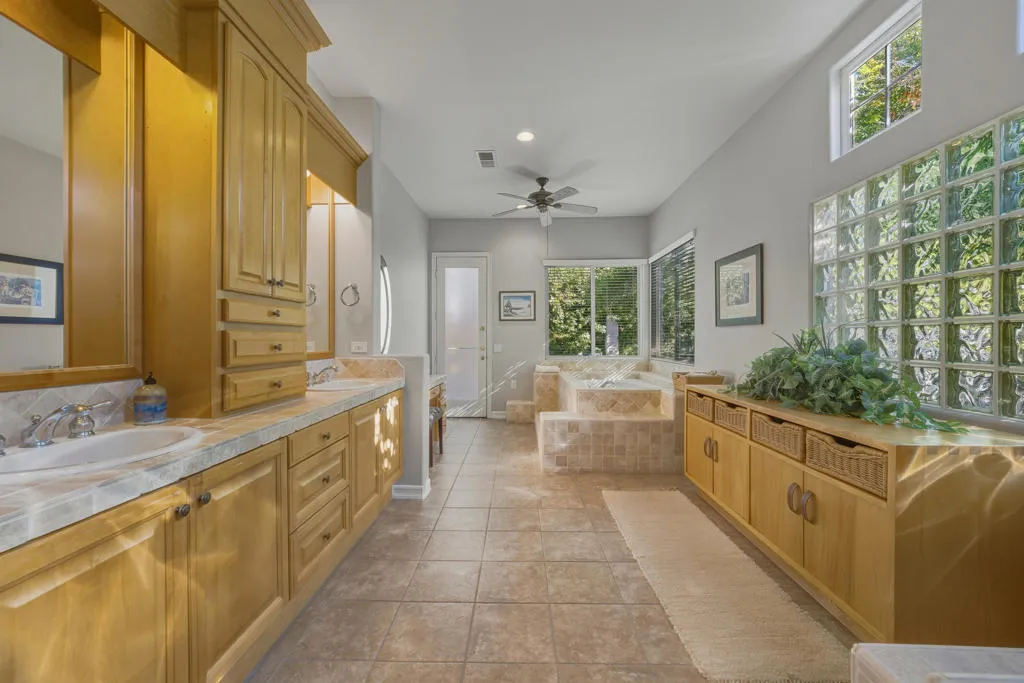 56 Oakmont Drive, Rancho Mirage, California 92270 home-pic-20