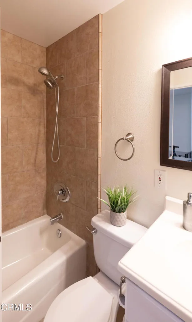 1231 Saratoga Avenue, Ventura, California 93003 home-pic-22