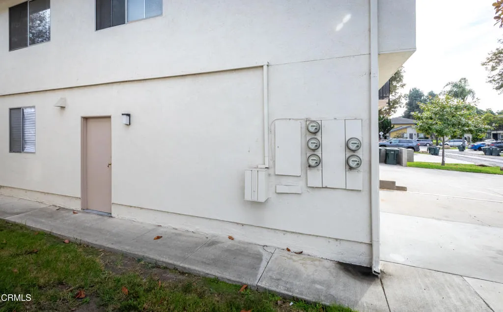 1231 Saratoga Avenue, Ventura, California 93003 home-pic-27
