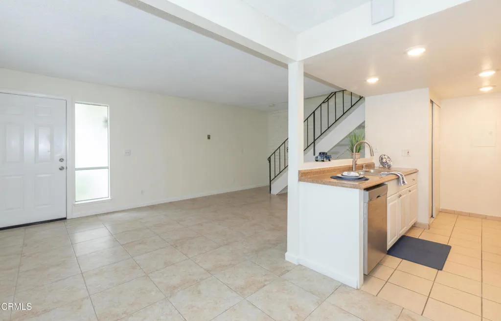 1231 Saratoga Avenue, Ventura, California 93003 home-pic-7