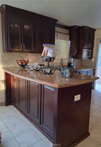 Kitchen Counter
