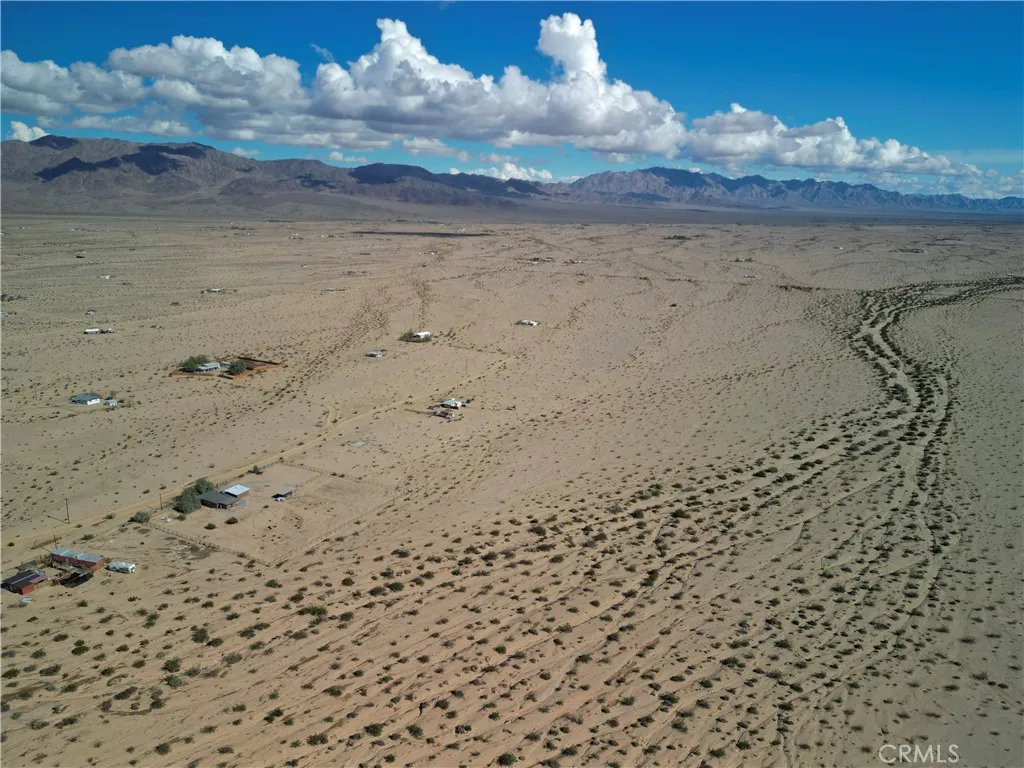 81371 Garden, Twentynine Palms, California 92277 home-pic-30