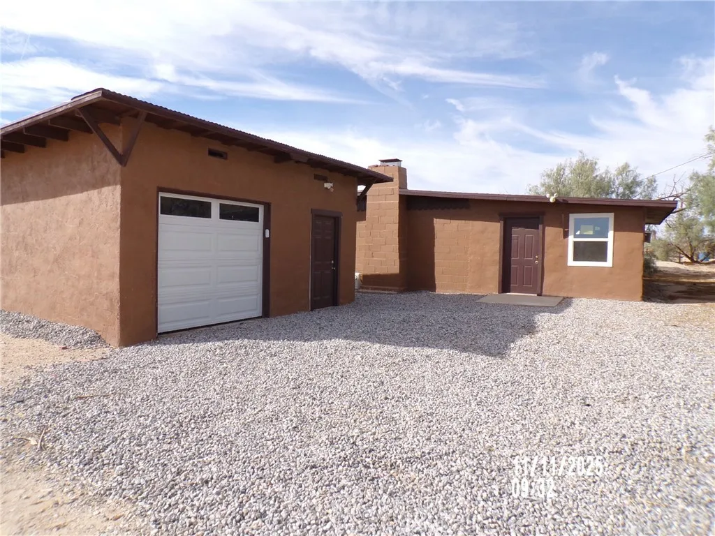 81371 Garden, Twentynine Palms, California 92277 home-pic-1