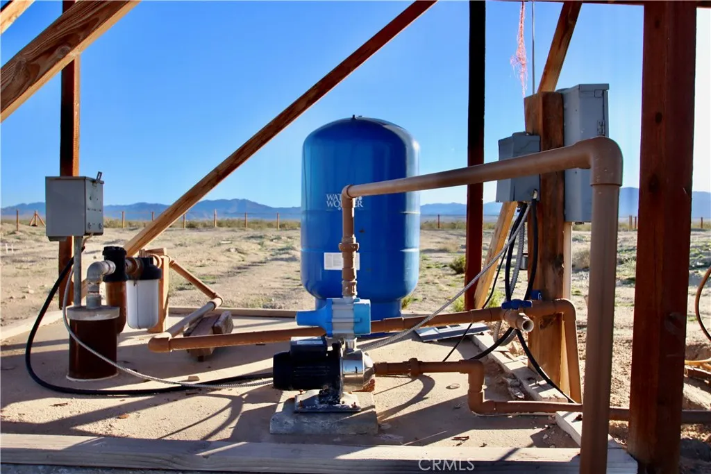 81371 Garden, Twentynine Palms, California 92277 home-pic-4