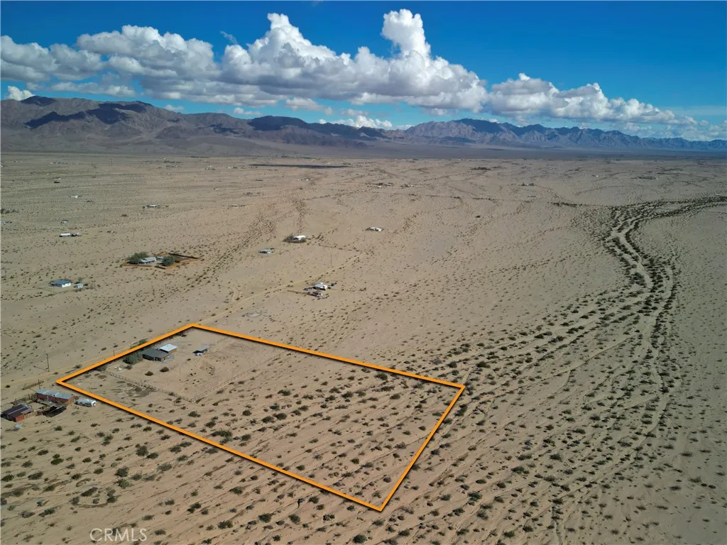 81371 Garden, Twentynine Palms, California 92277 home-pic-29