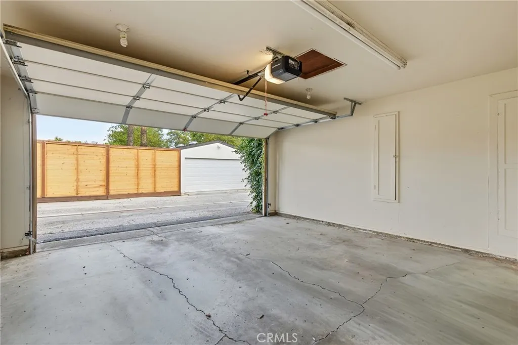 16753 Magnolia, Encino, California 91436 home-pic-23