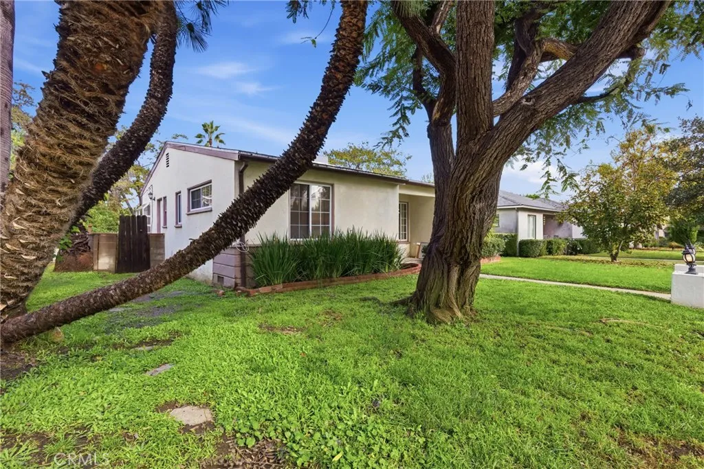 16753 Magnolia, Encino, California 91436 home-pic-29
