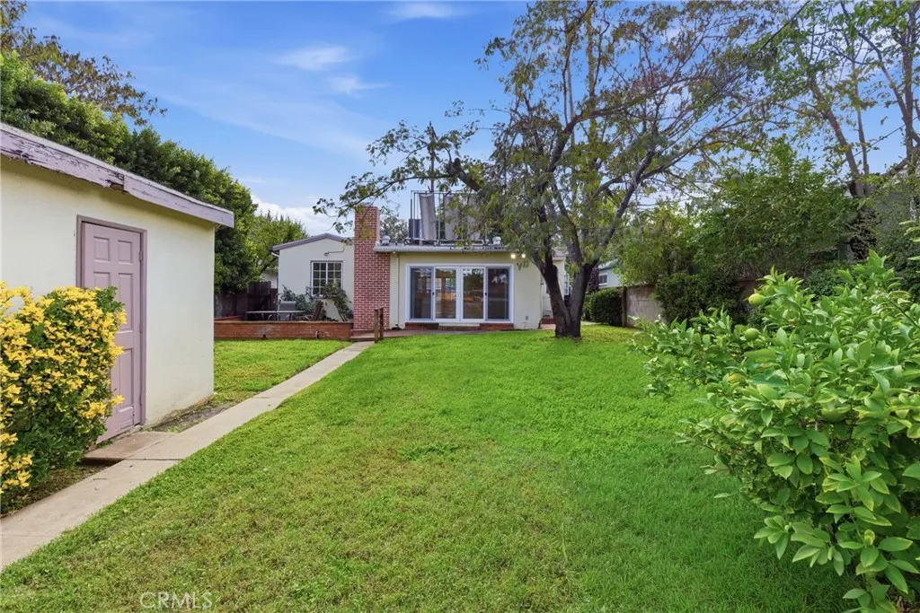 16753 Magnolia, Encino, California 91436 home-pic-22