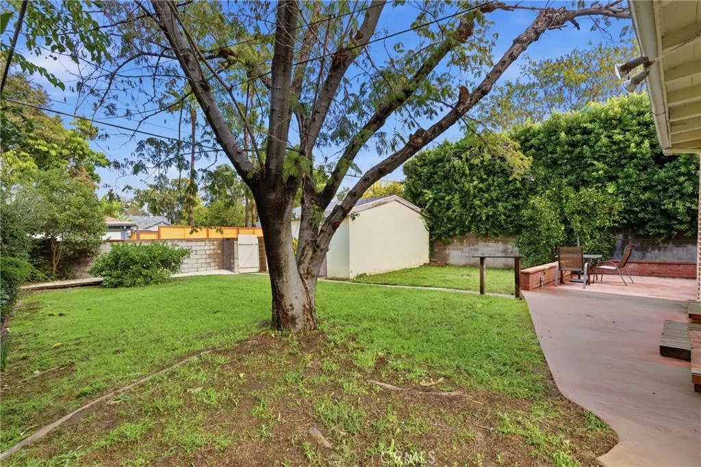 16753 Magnolia, Encino, California 91436 home-pic-19