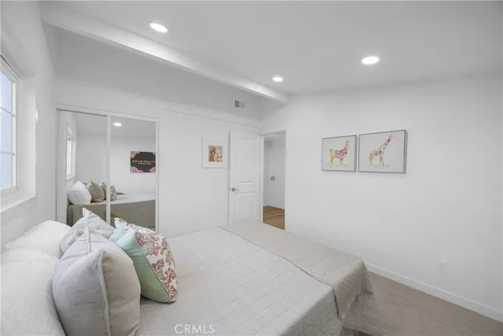 5884 Los Encinos, Buena Park, California 90620