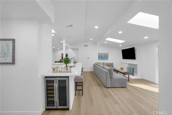 5884 Los Encinos, Buena Park, California 90620